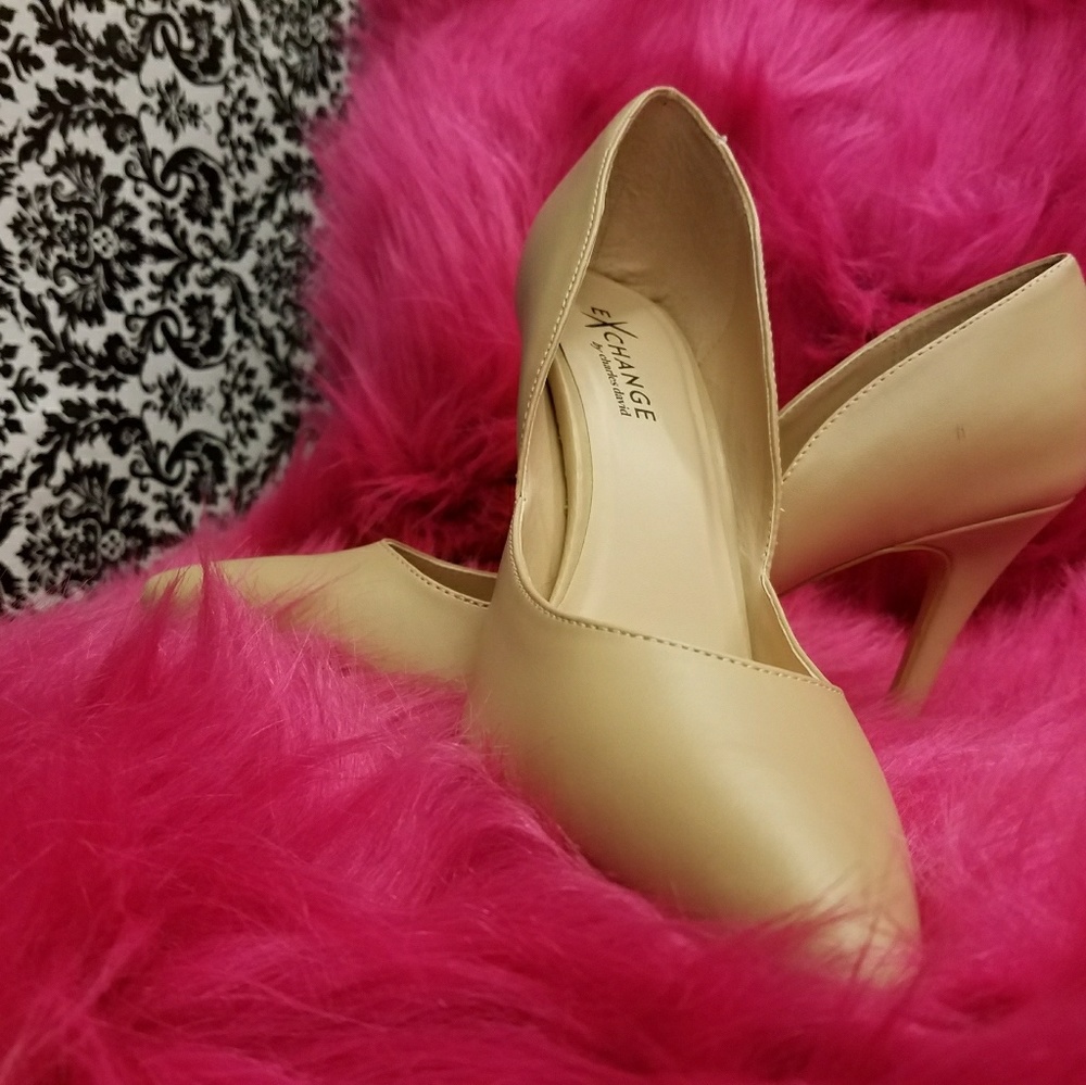 Heels - Picture 4 of 4